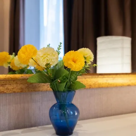 Feel - One Bedroom Next To Russian Square Apartment *