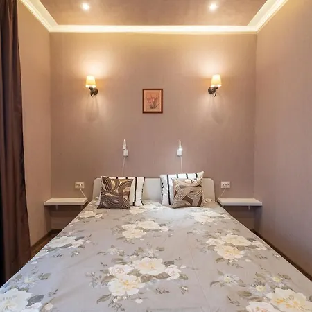 Feel - One Bedroom Next To Russian Square Apartment